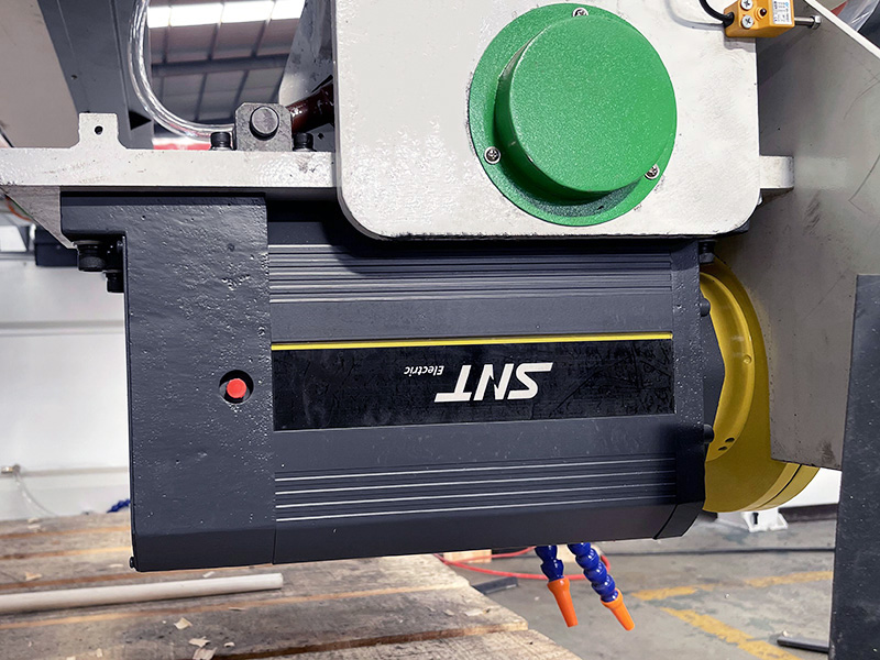 自動(dòng)橋鋸電機(jī) 自動(dòng)橋鋸電機(jī)